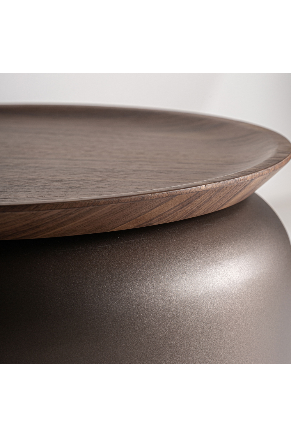 Brown Cylindrical Side Table | Oroa.com