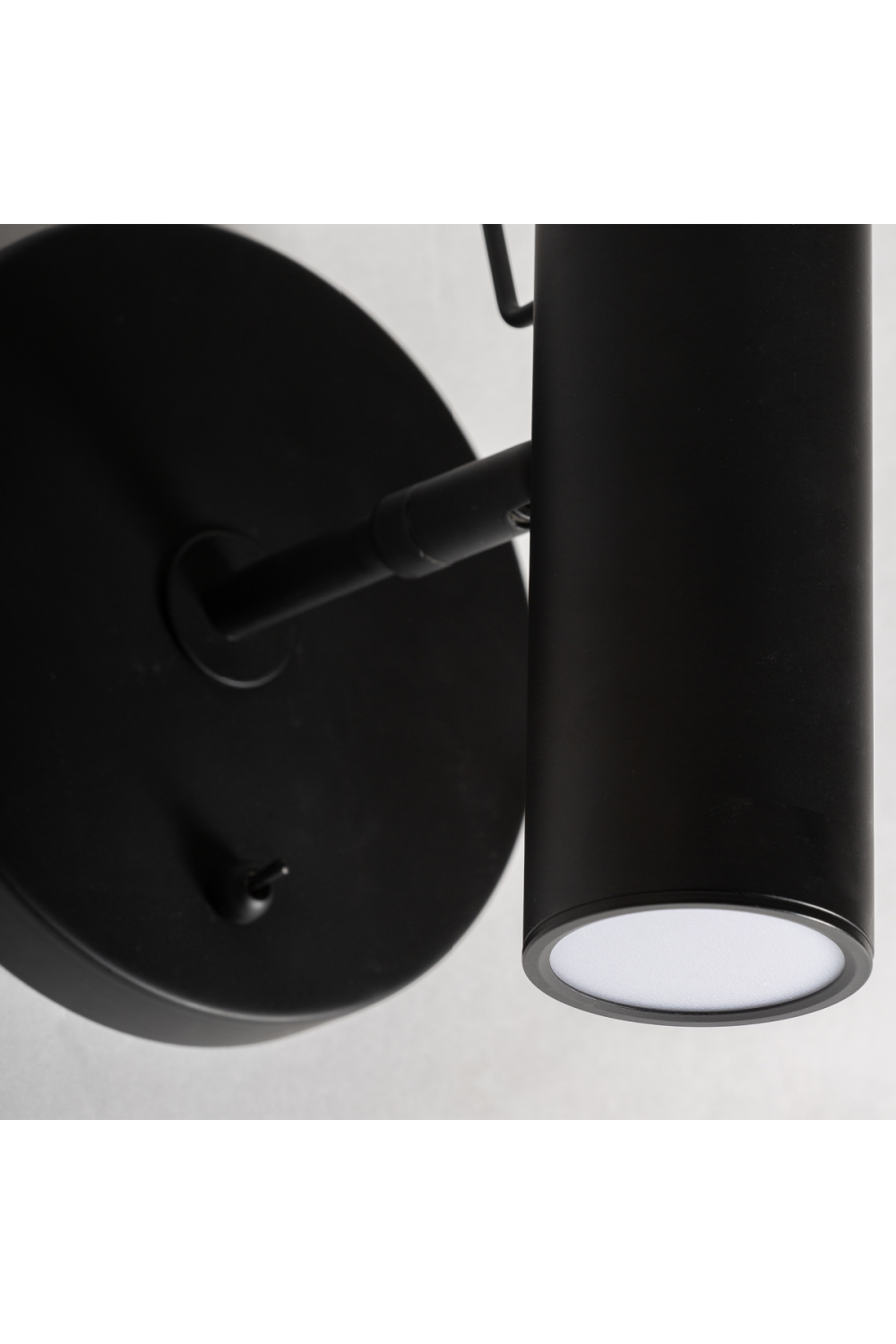 Black Cylindrical Wall Lamp | Oroa.com