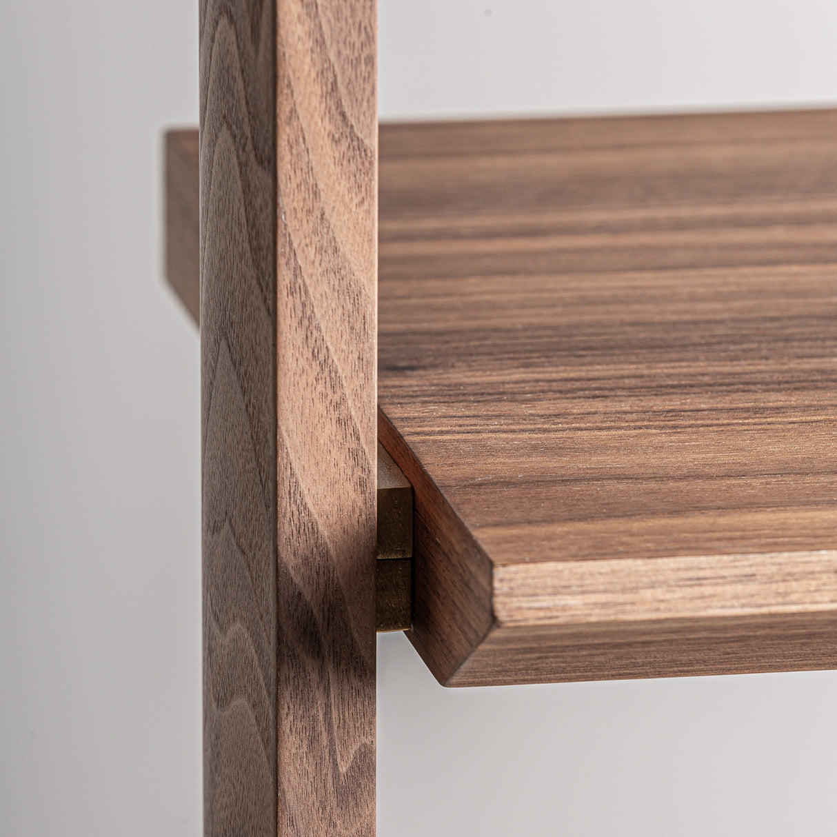 Brown Wooden Bookcase | Oroa.com