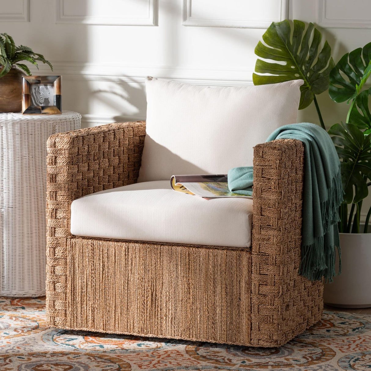 Modern European furniture - Woven Seagrass Curved Accent Chair - www.oroa.com | Oroa.com