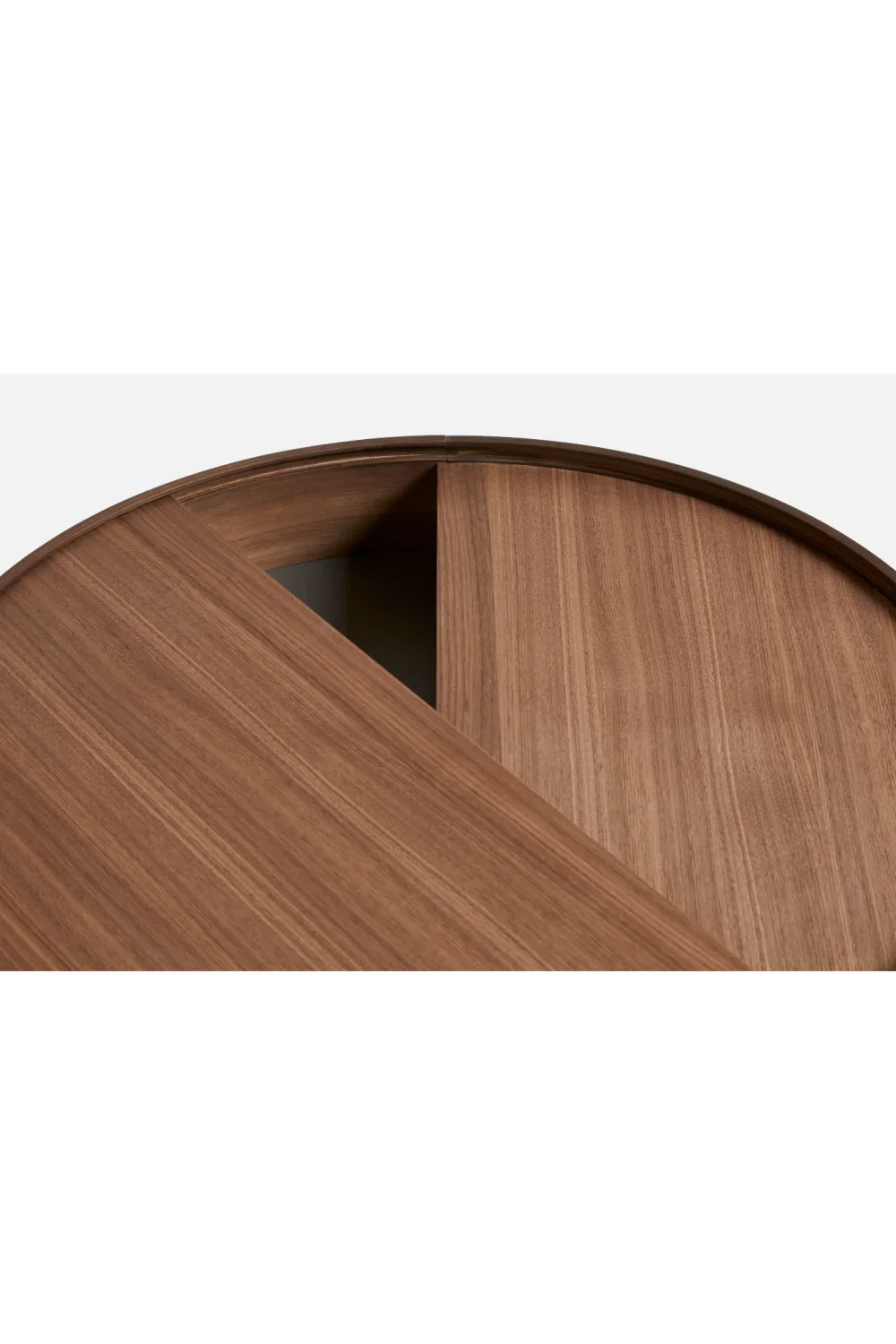 Contemporary Round Coffee Table L | Oroa.com