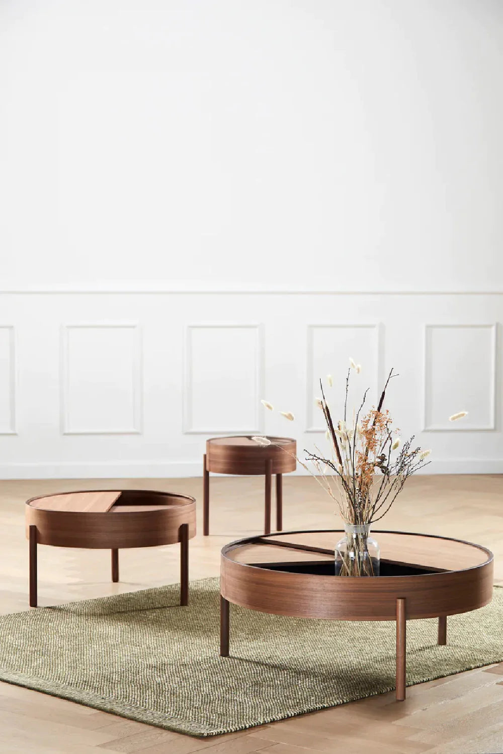 Contemporary Round Coffee Table L | Oroa.com