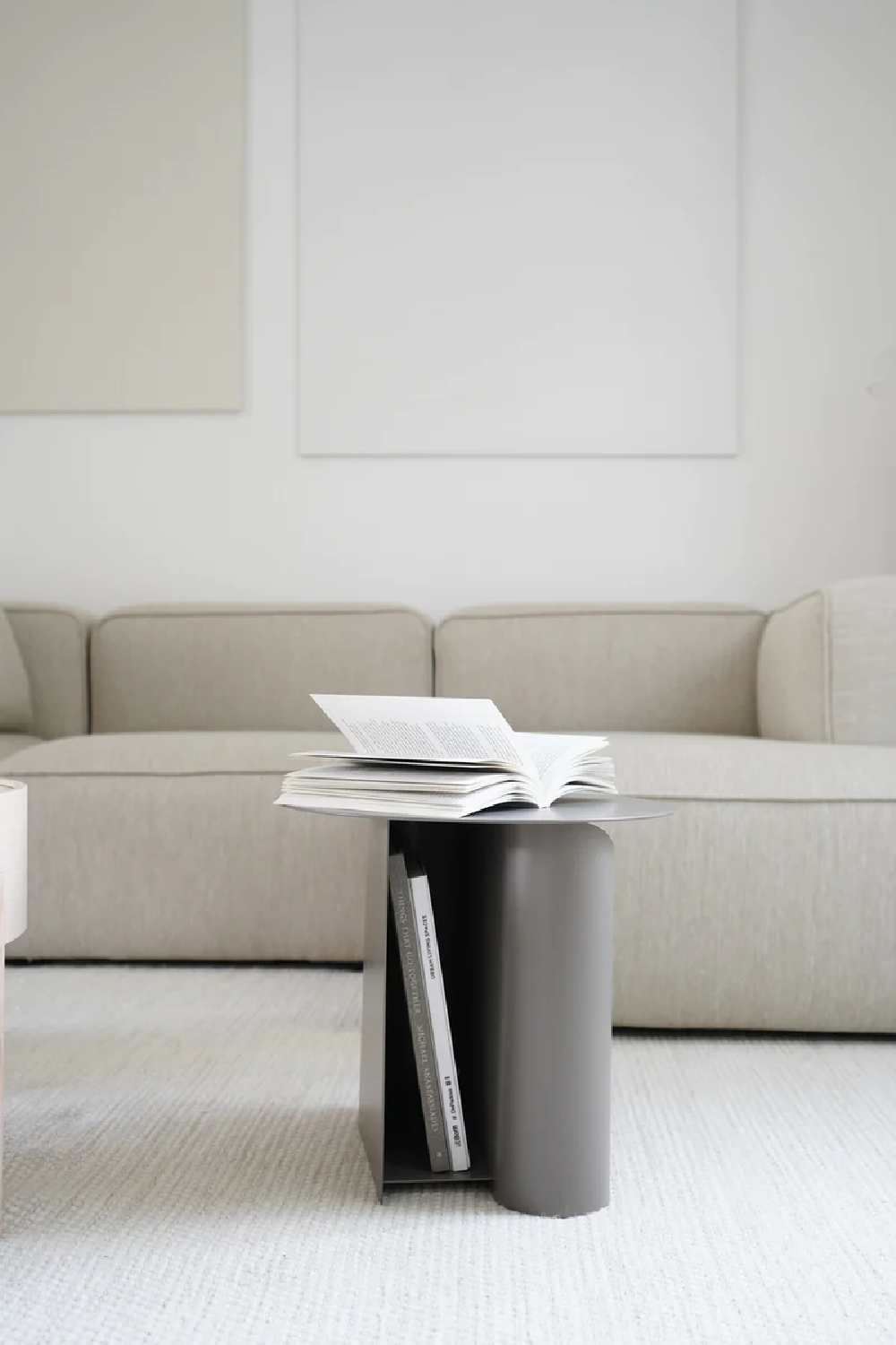 Metal Modern Side Table | Oroa.com