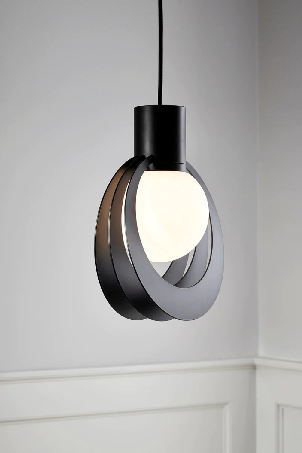 Modern Architectural Pendant Lamp M | Oroa.com