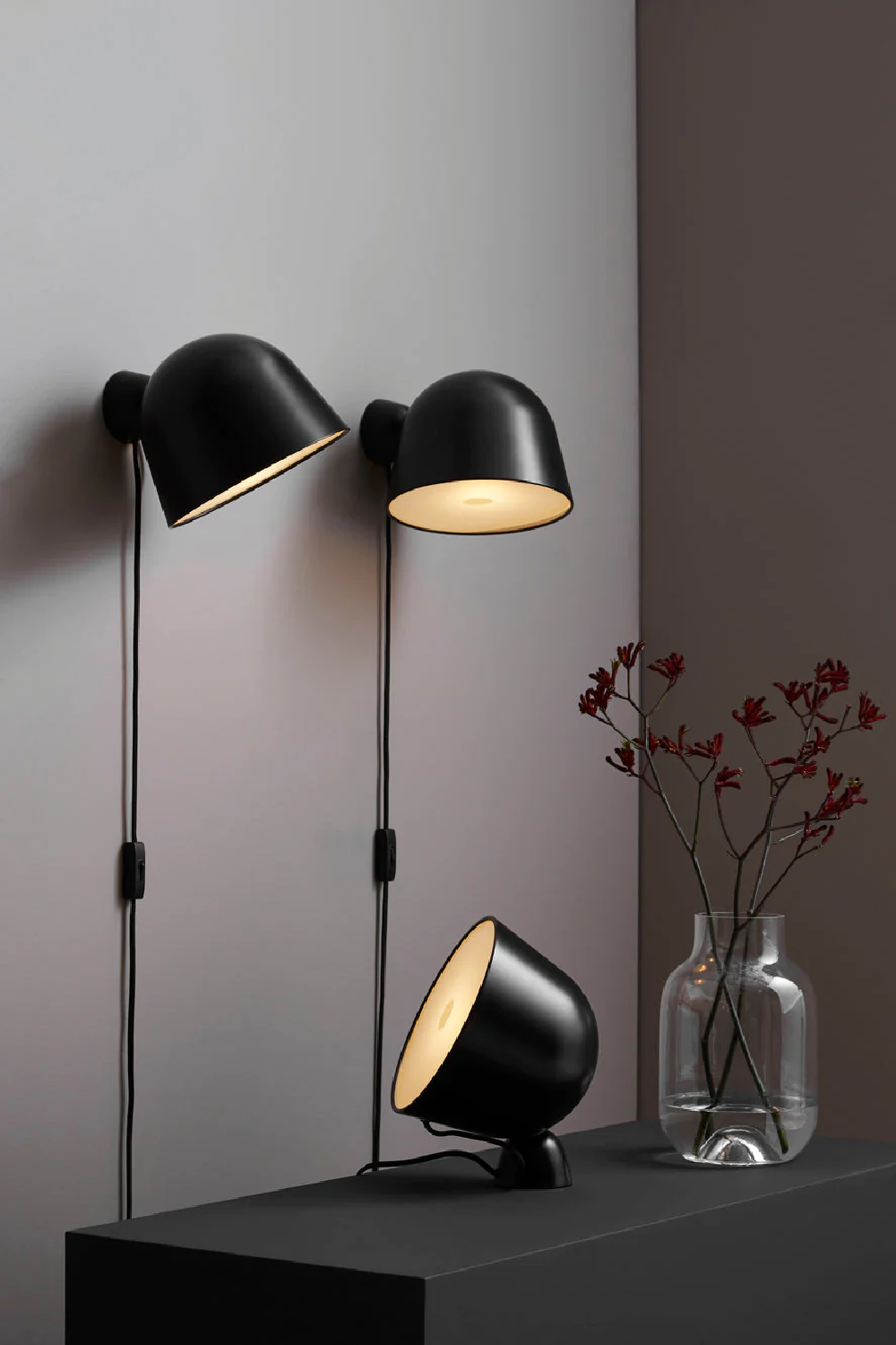Modern Sculptural Wall Lamp | Oroa.com