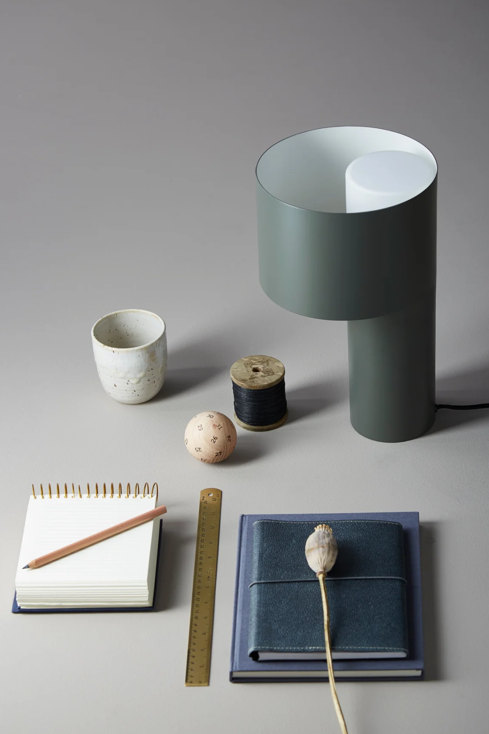 Graphical Modern Table Lamp | Oroa.com