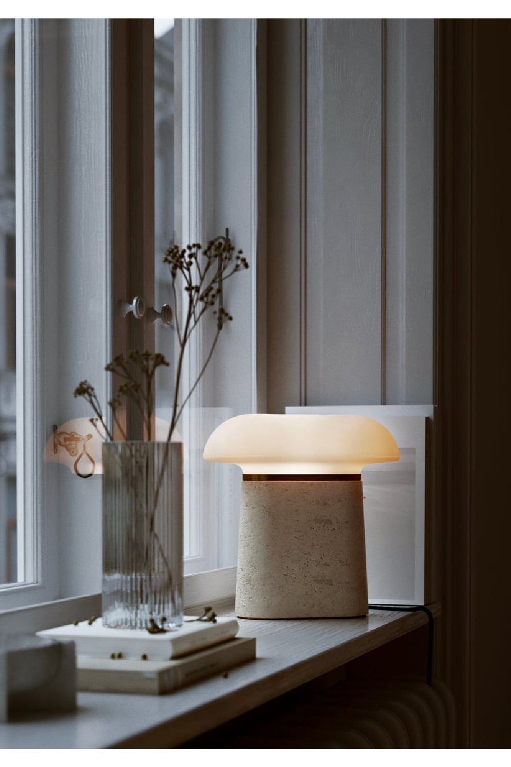 Glass Shade Table Lamp | Oroa.com
