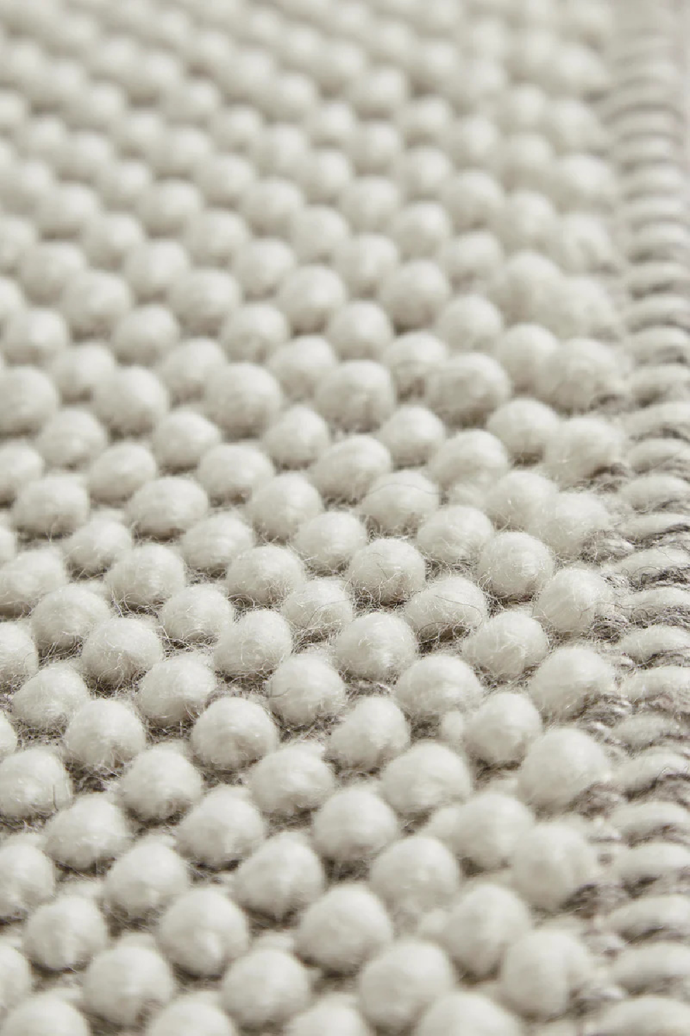 Wool Blend Area Rug 6'5 x 10 | Oroa.com