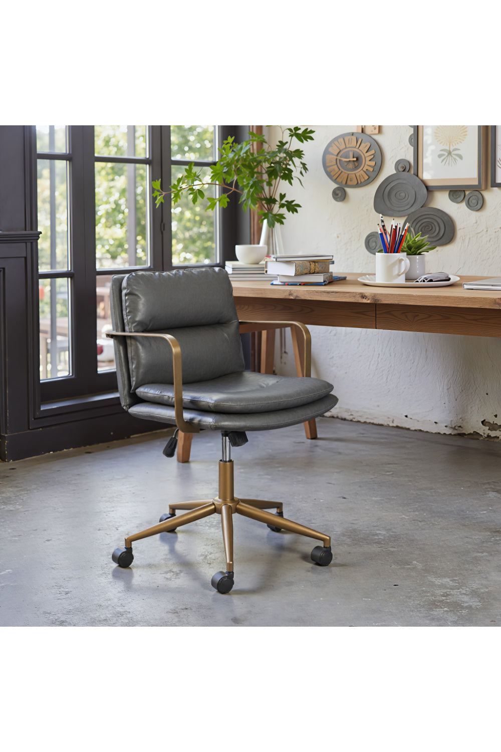 Vinyl Upholstered Office Chair | Oroa.com