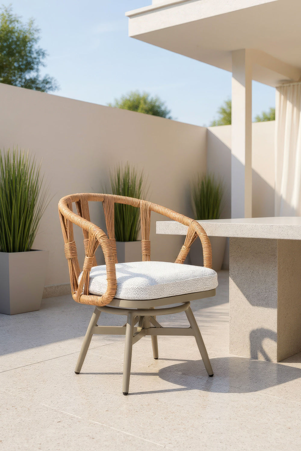 Rattan Weave Swivel Outdoor Dining Chair | Oroa.com