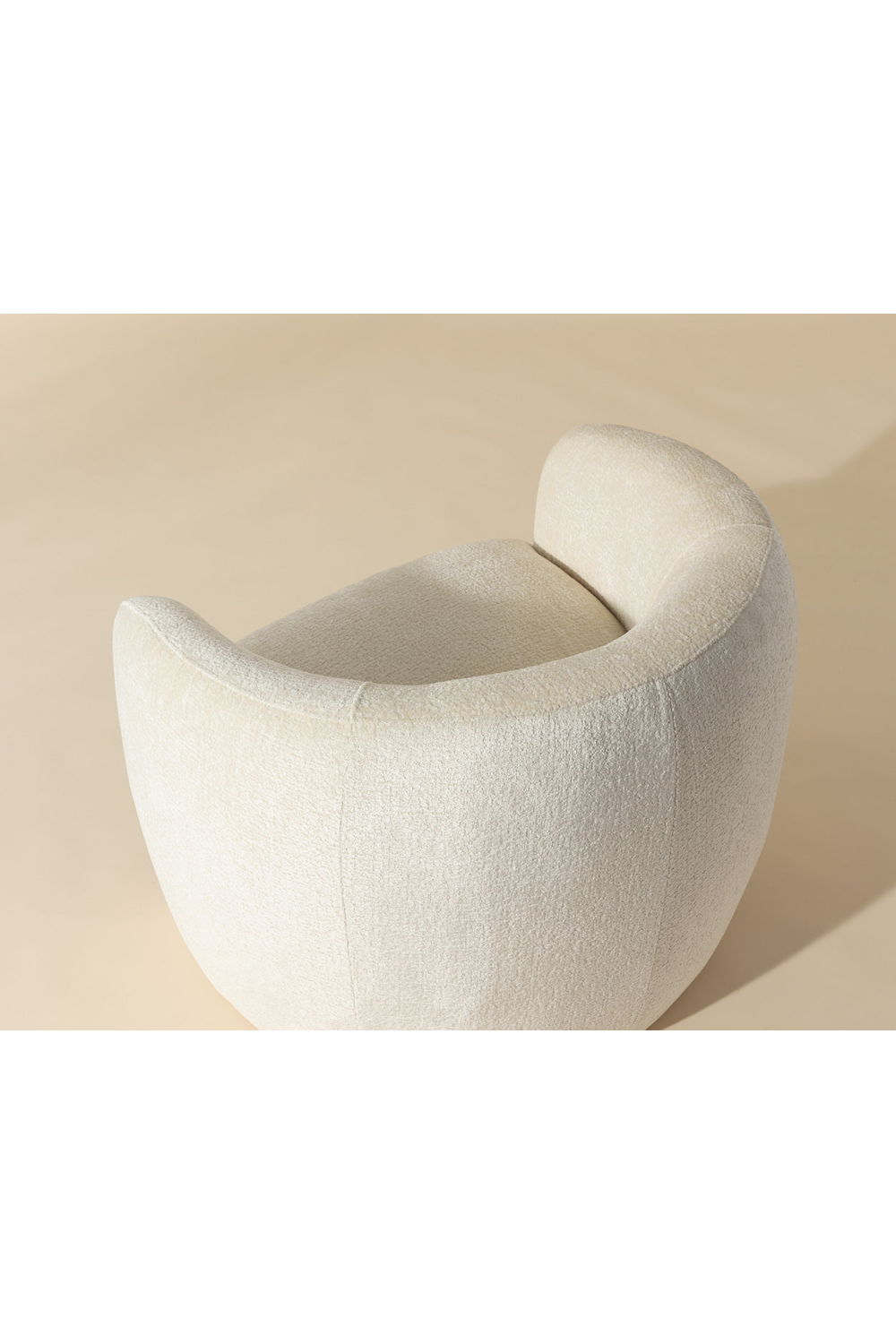 Modern European furniture - White Curved Lounge Chair - www.oroa.com | Oroa.com