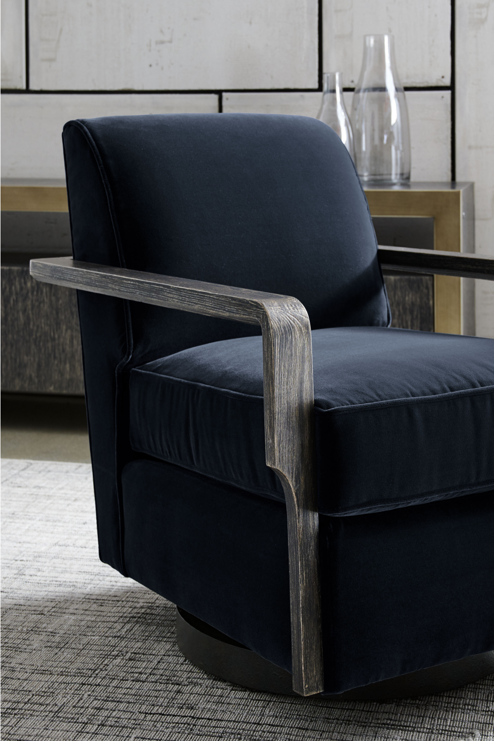Black Art Deco Swivel Chair | Oroa.com