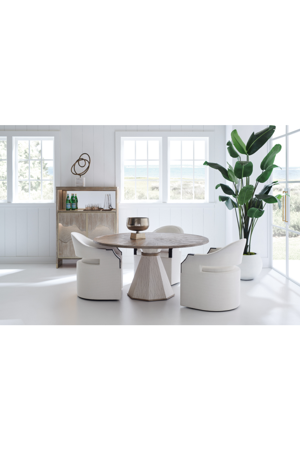 White Modern Accent Chair | Oroa.com
