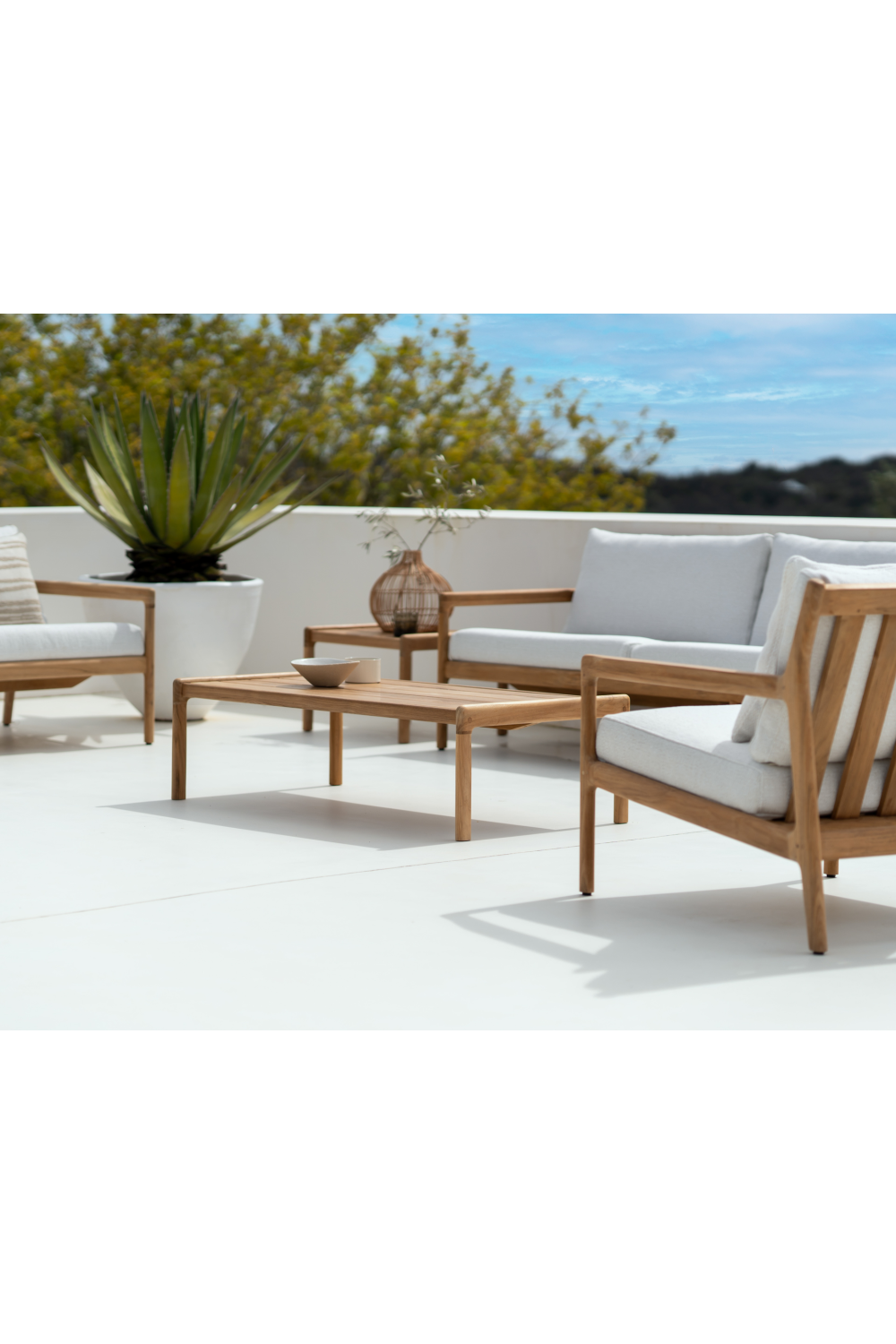 Teak 3+ Seater Outdoor Sofa | Oroa.com