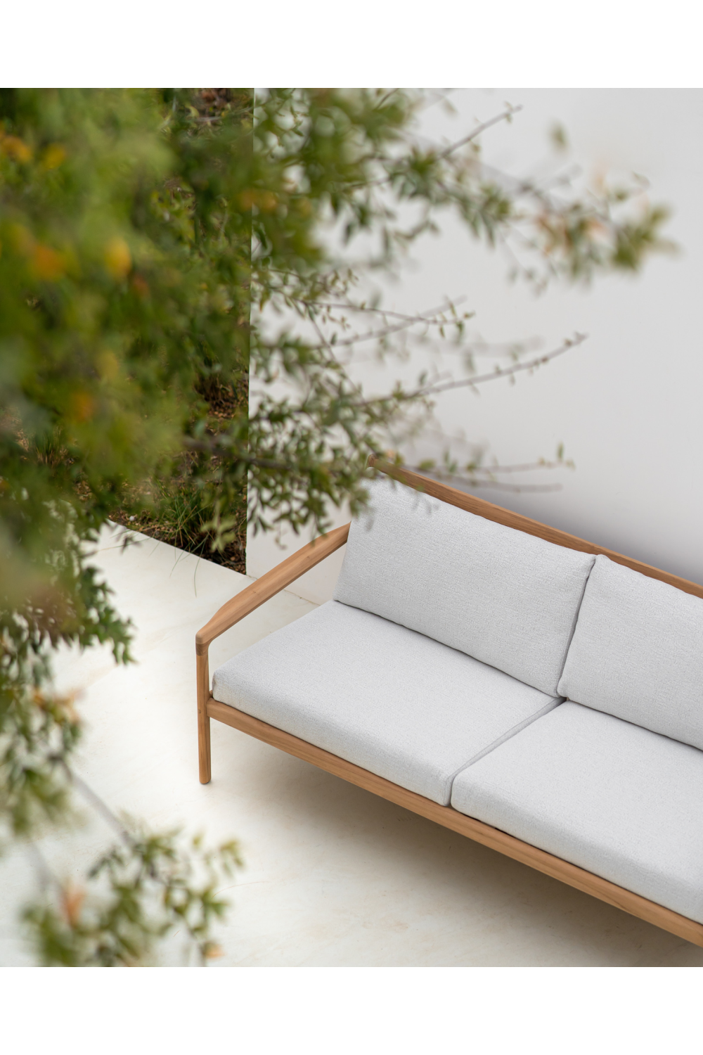 Teak Framed Outdoor Sofa | Oroa.com
