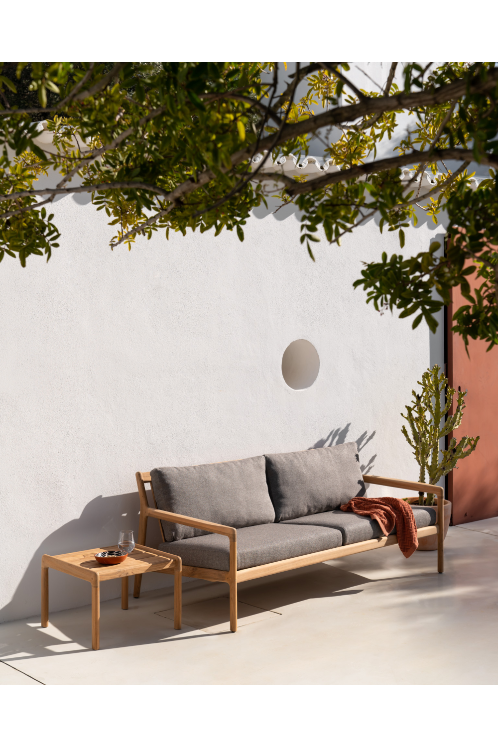 Teak Framed Outdoor Sofa | Oroa.com