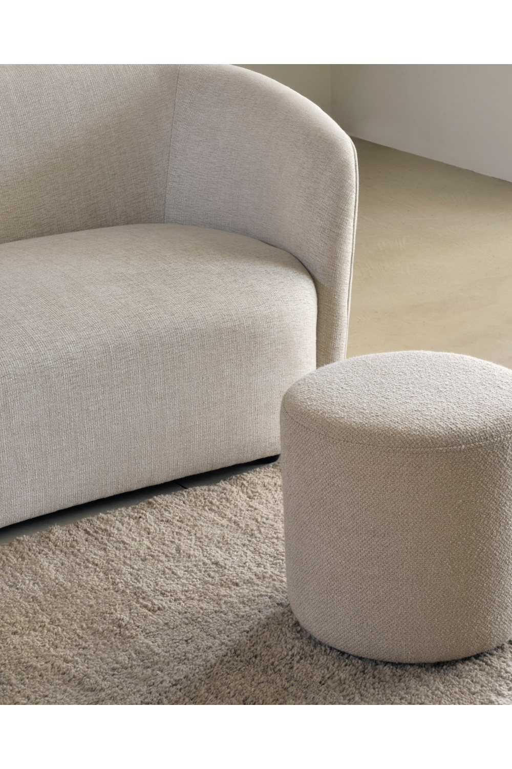 Round Fabric Pouf | Oroa.com