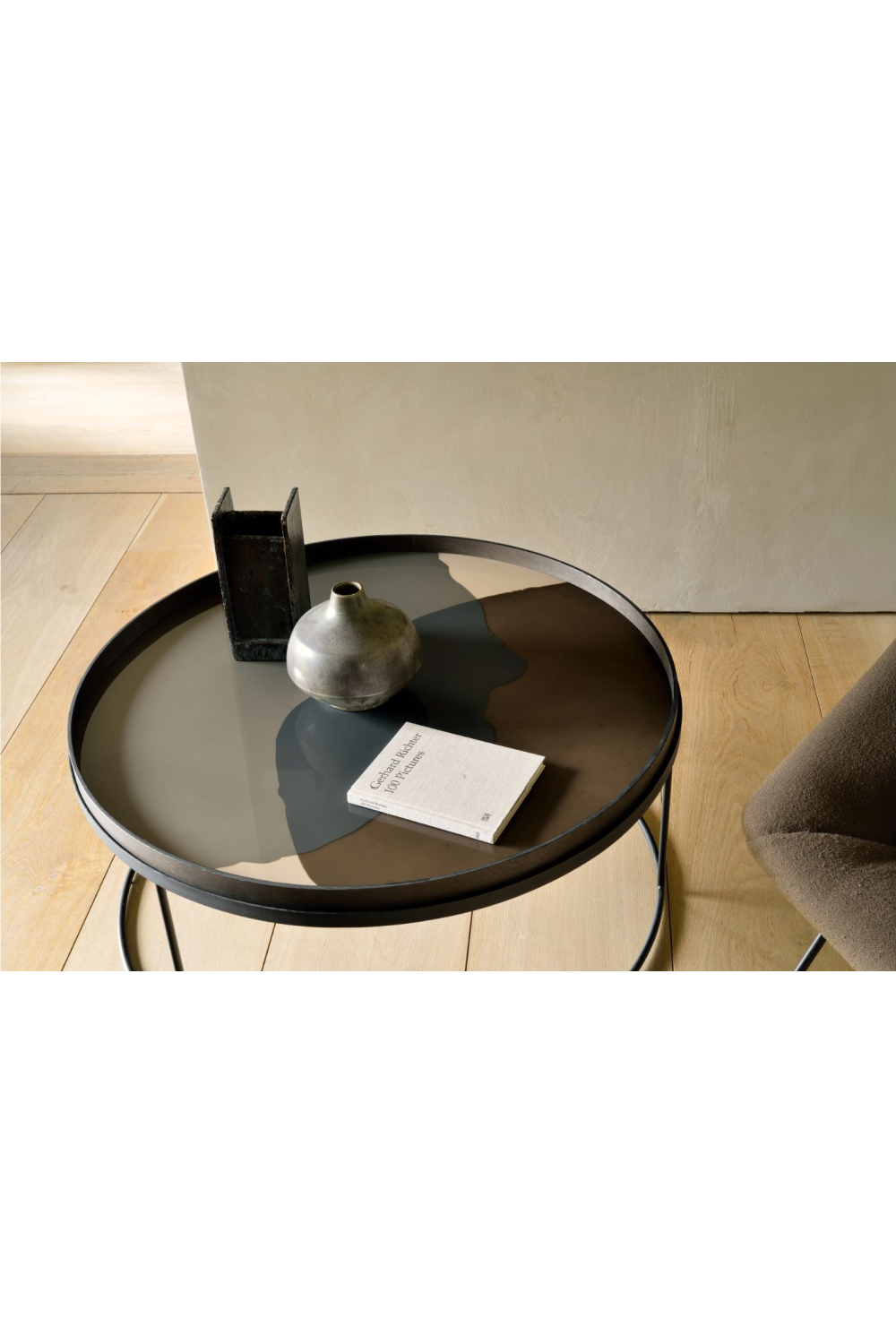 Round Tray Coffee Table | Oroa.com