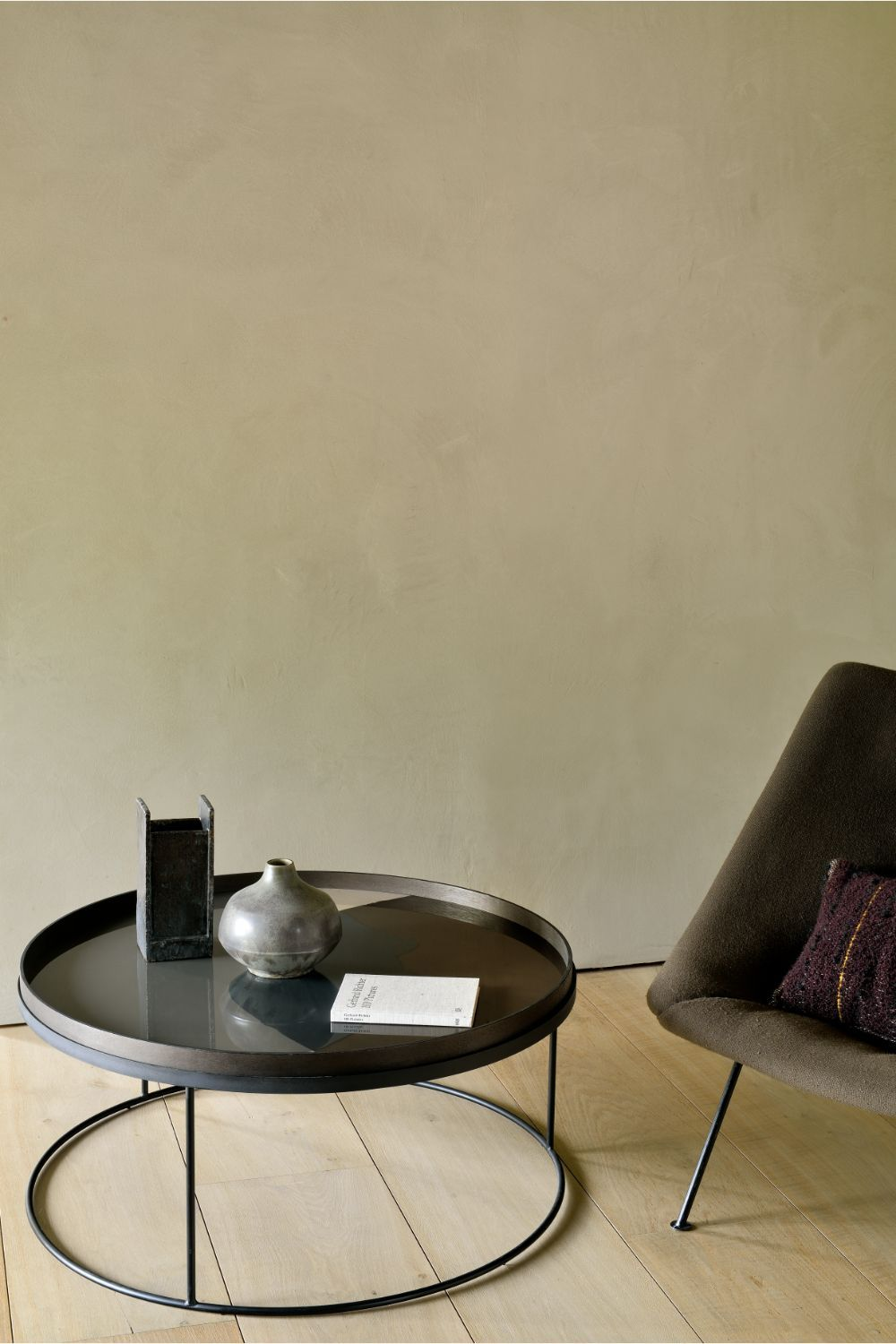 Round Tray Coffee Table | Oroa.com