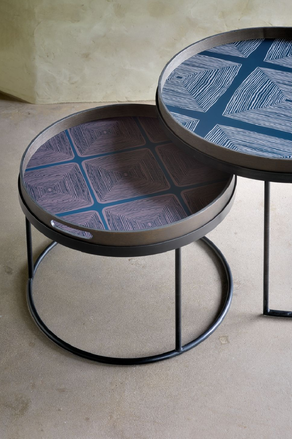 Round Tray Coffee Table set (2) | Oroa.com