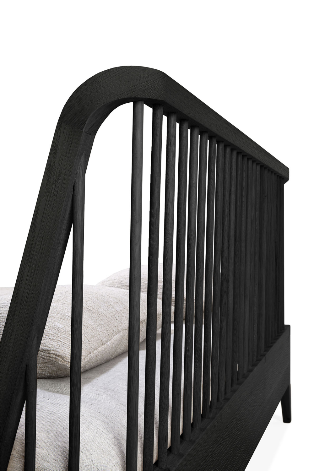 Black Solid Oak Bed | Oroa.com