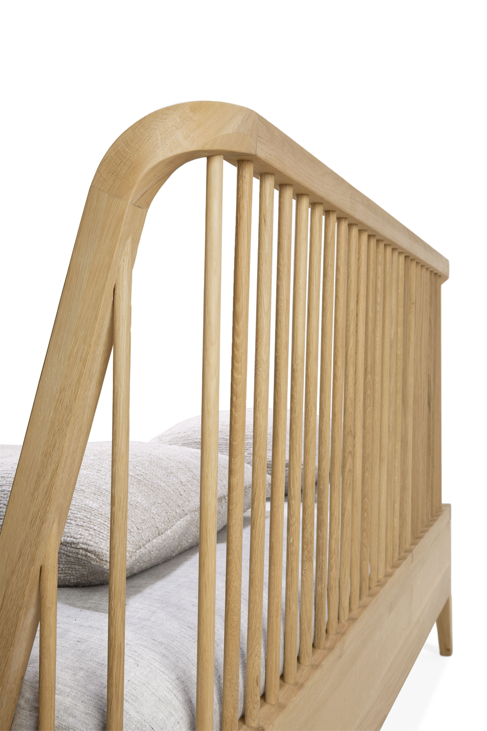 Natural Oak Bed | Oroa.com