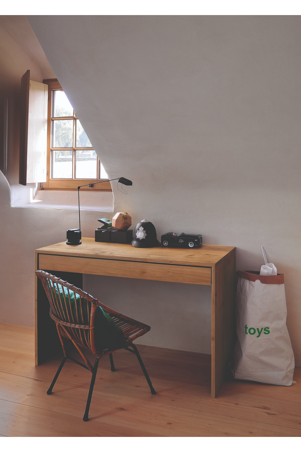 Rectangular Oak Desk | Oroa.com