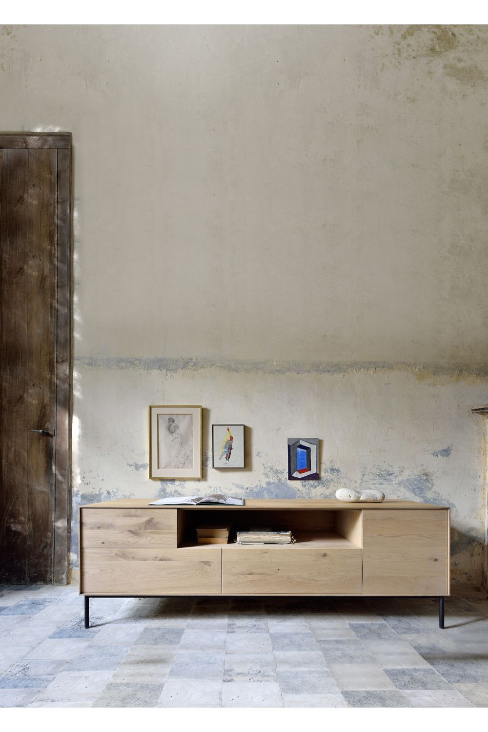 Solid Oak TV Cupboard | Oroa.com