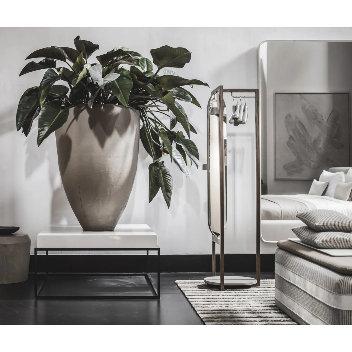   Wooden Structure Valet Stand | Oroa.com