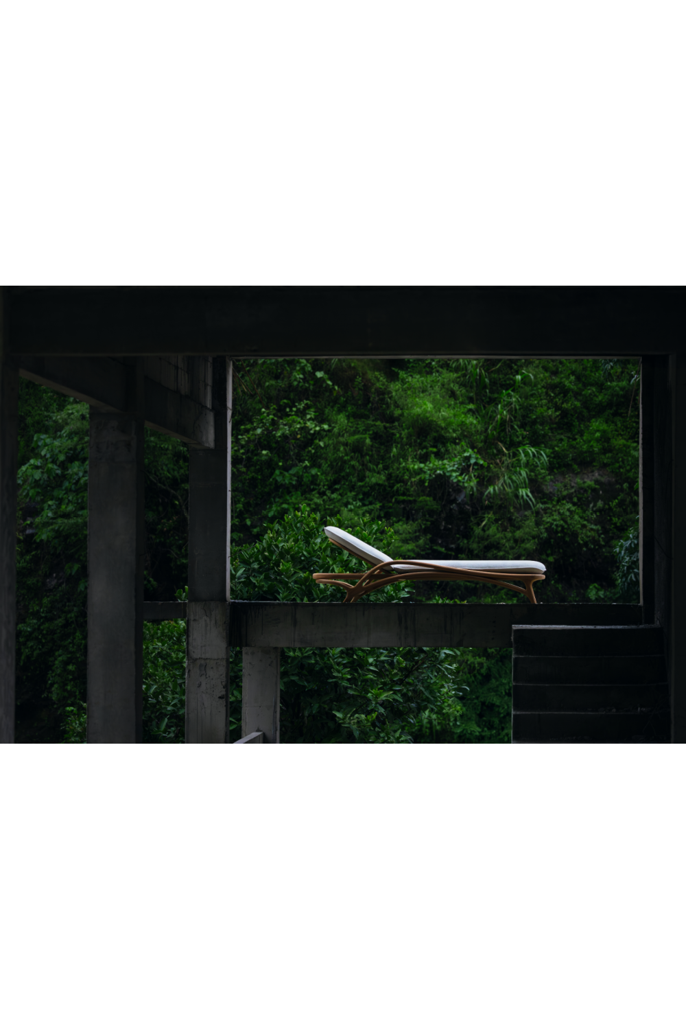   Adjustable Teak Outdoor Lounger | Oroa.com