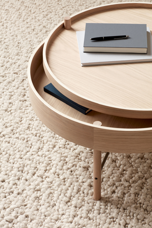   Round Wooden Turning Table | Oroa.com