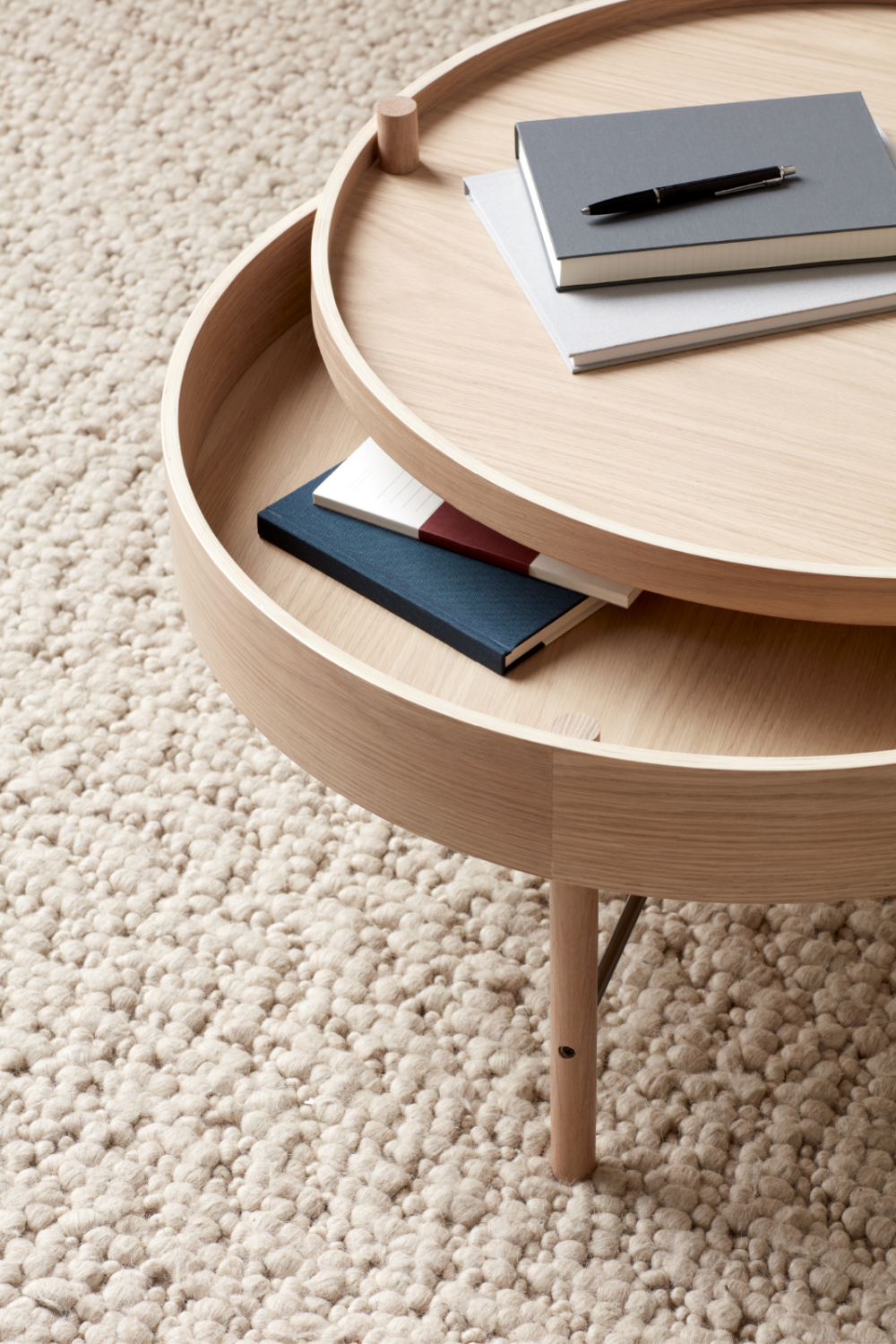   Round Wooden Turning Table | Oroa.com