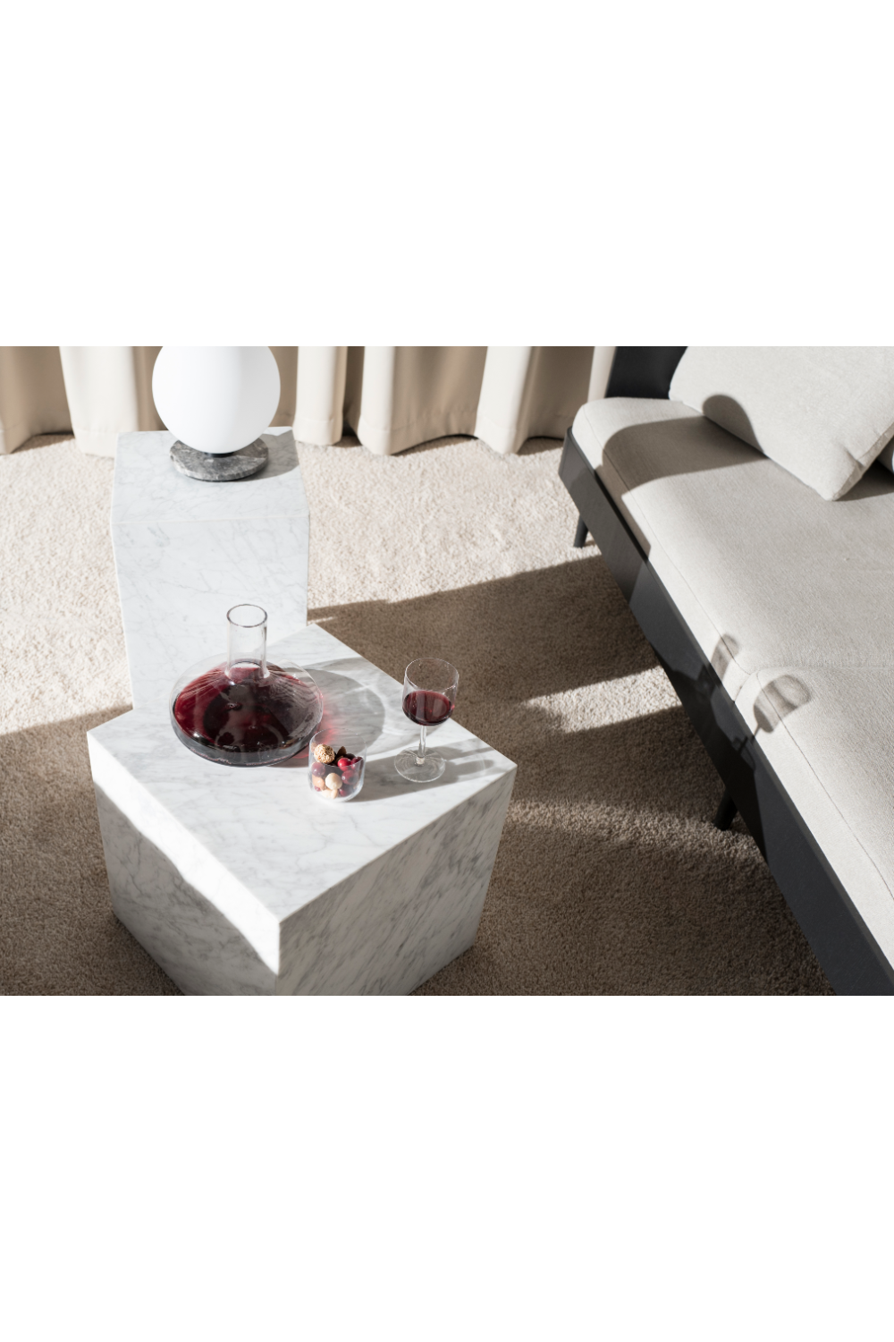   Stone Cubic Column | Oroa.com