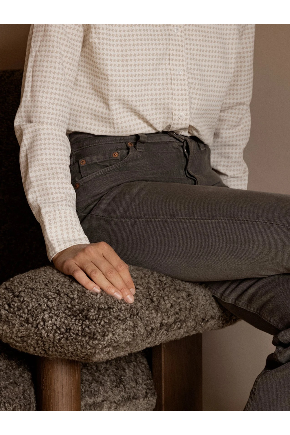   Sheepskin Lounge Chair | Oroa.com