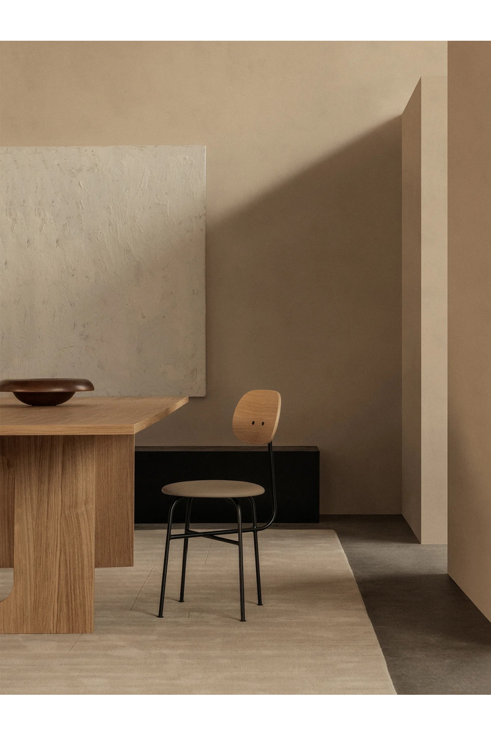   Minimalist Upholstered Seat Dining Chair | Oroa.com