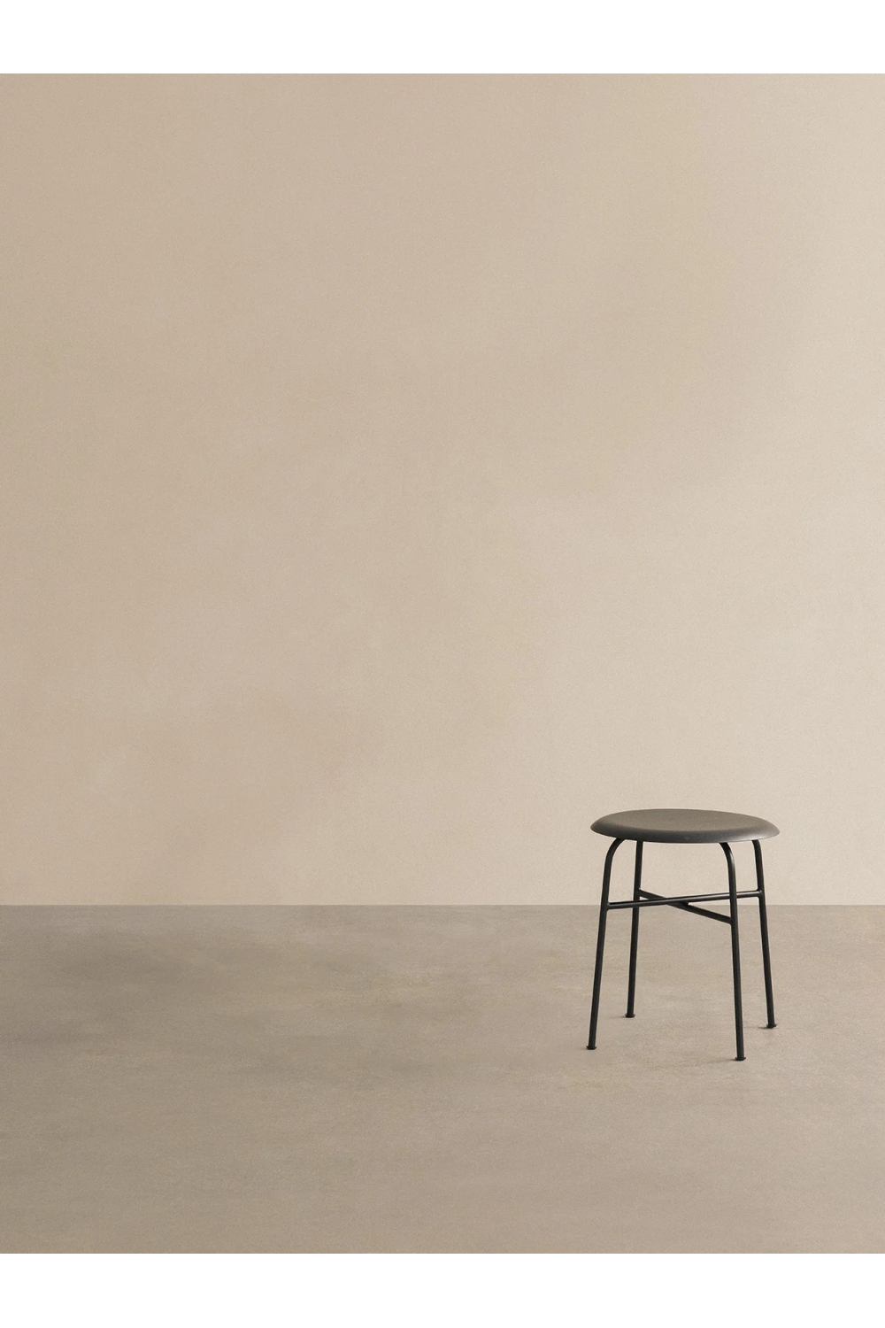   Minimalist Oak Stool | Oroa.com