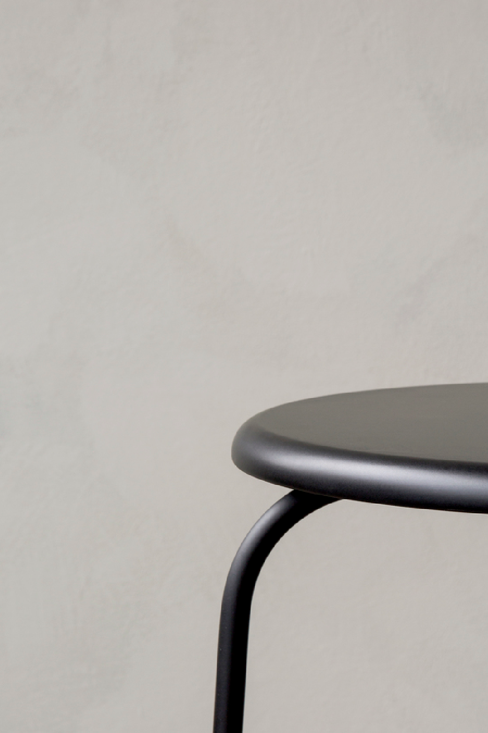   Minimalist Upholstered Seat Stool | Oroa.com