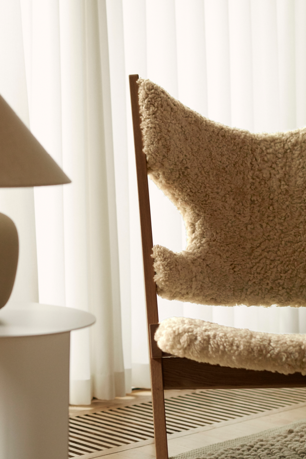   Sheepskin Lounge Chair | Oroa.com