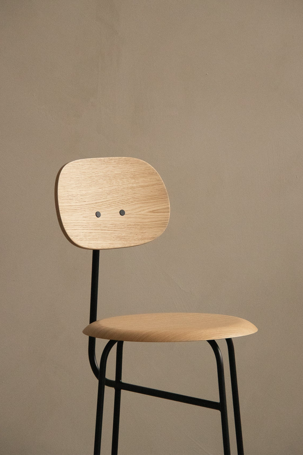   Oak Veneer Counter Chair | Oroa.com