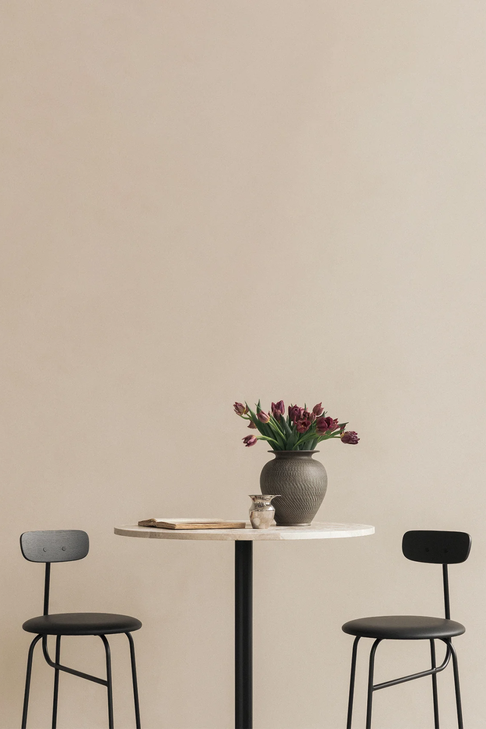   Upholstered Seat Bar Chair | Oroa.com