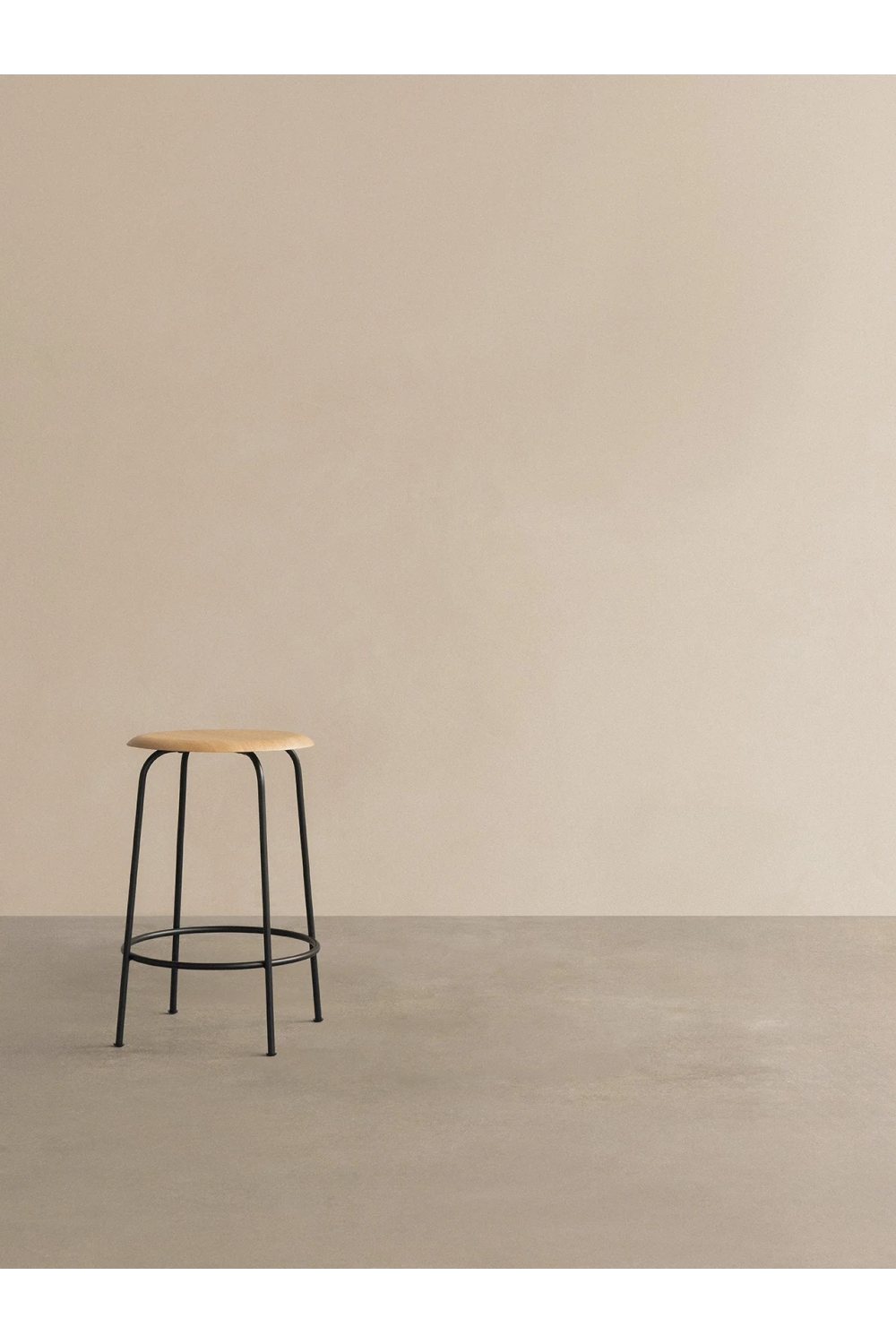   Wood Veneer Counter Stool | Oroa.com