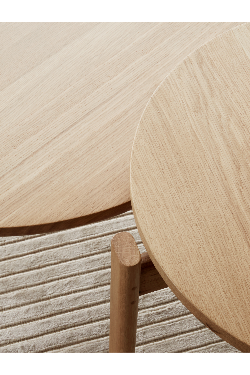   Round Wooden Lounge Table | Oroa.com