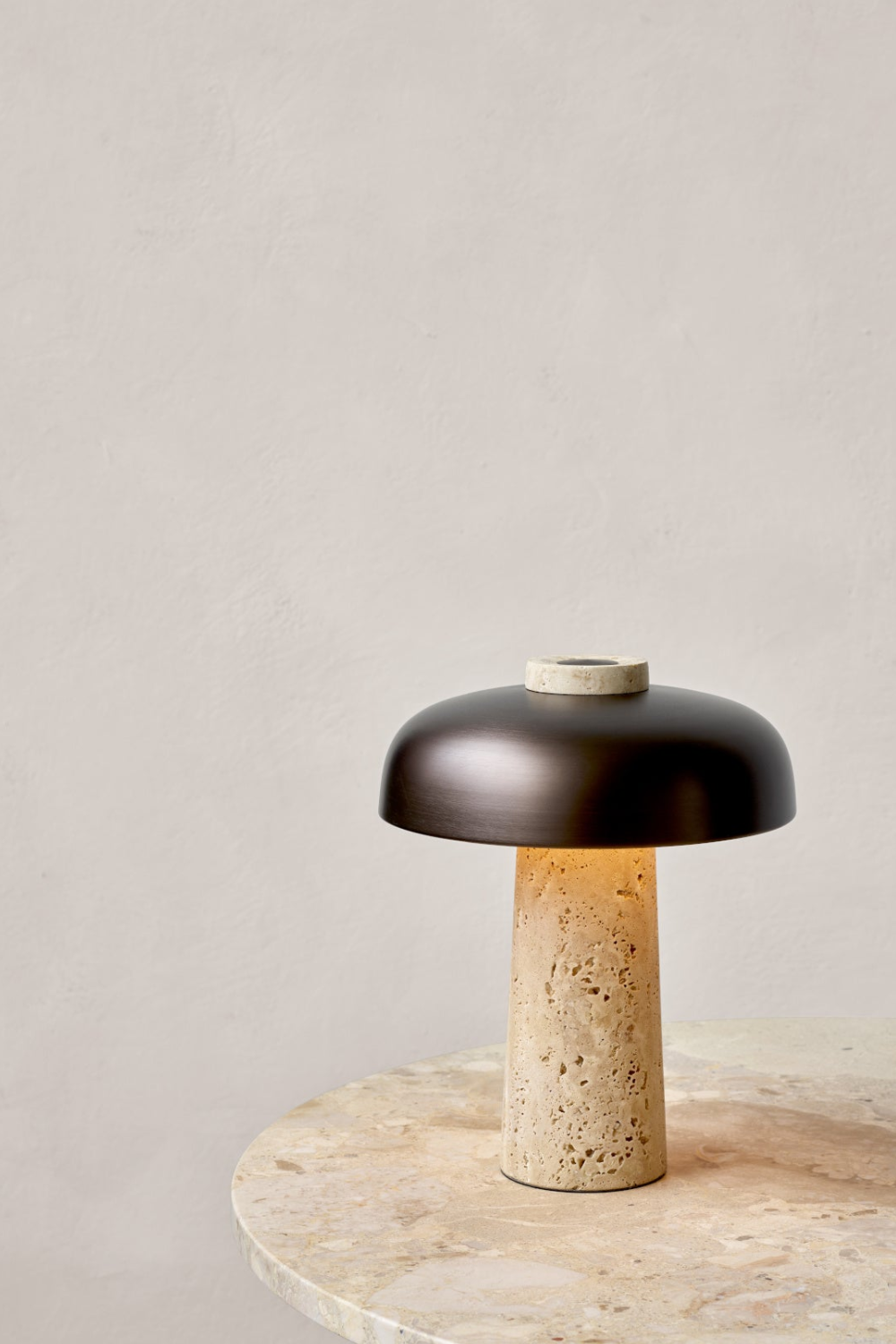   Round-Base Counter Table | Oroa.com