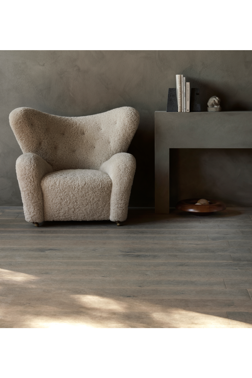   Modern Wingback Lounge Chair | Oroa.com