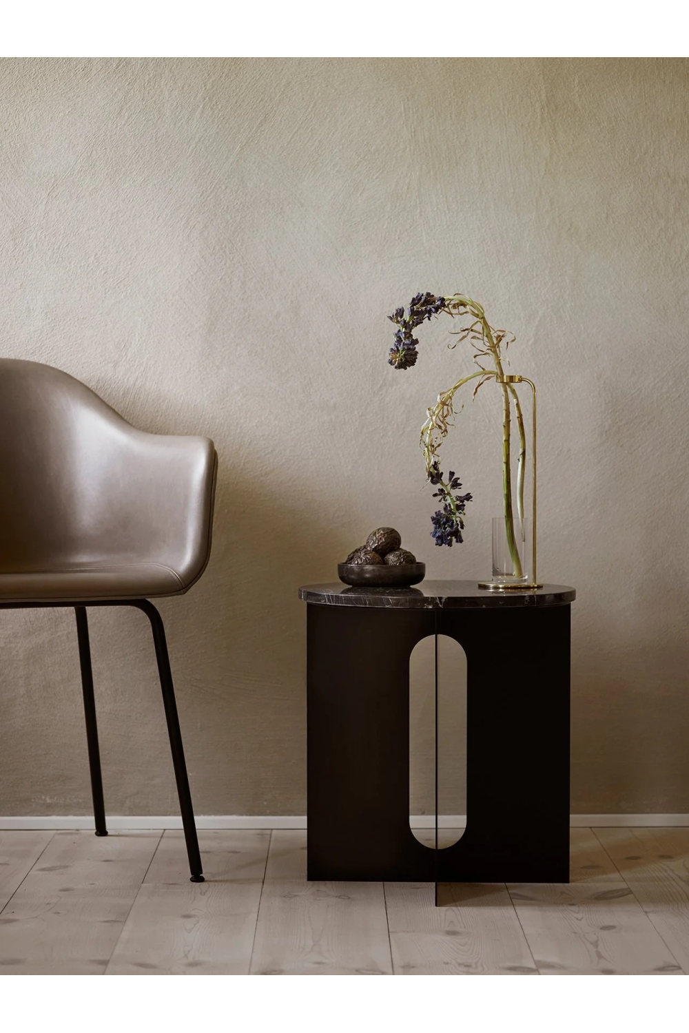   Steel Side Table | Oroa.com