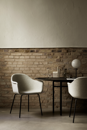   Round Minimalist Dining Table | Oroa.com