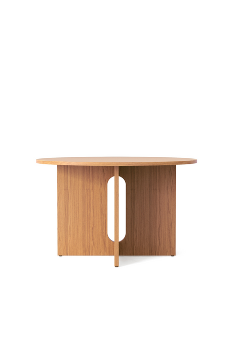   Intersecting-Base Round Dining Table | Oroa.com