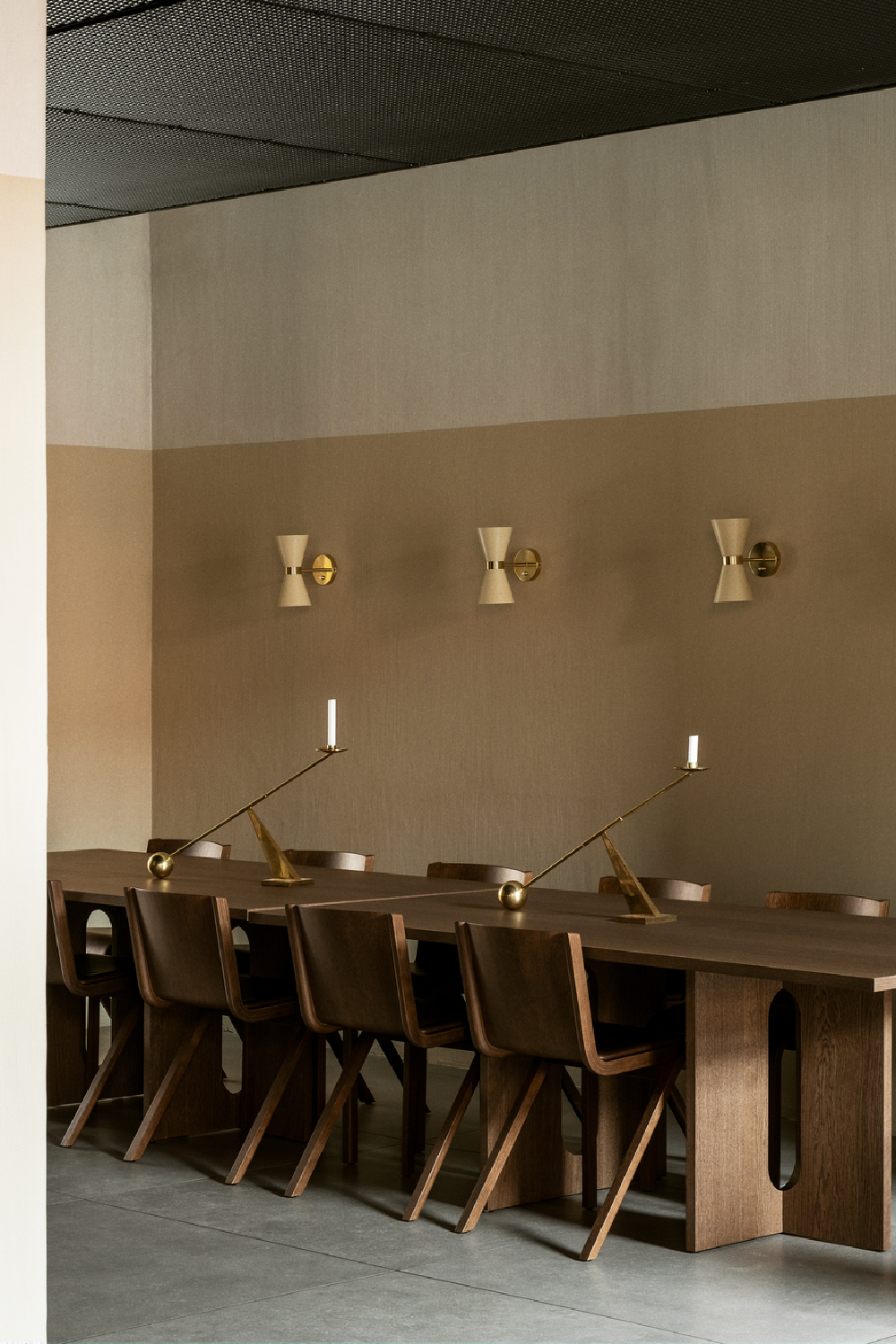  Intersecting-Base Oak Dining Table | Oroa.com