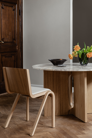   Intersecting-Base Round Dining Table | Oroa.com