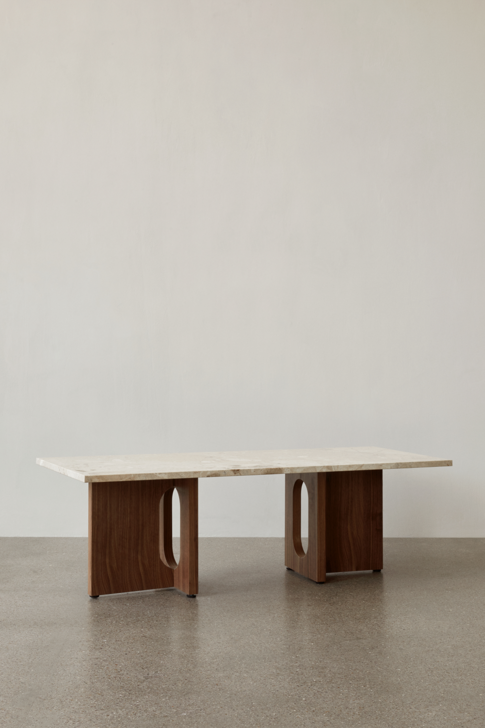   Intersecting-Base Lounge Table | Oroa.com